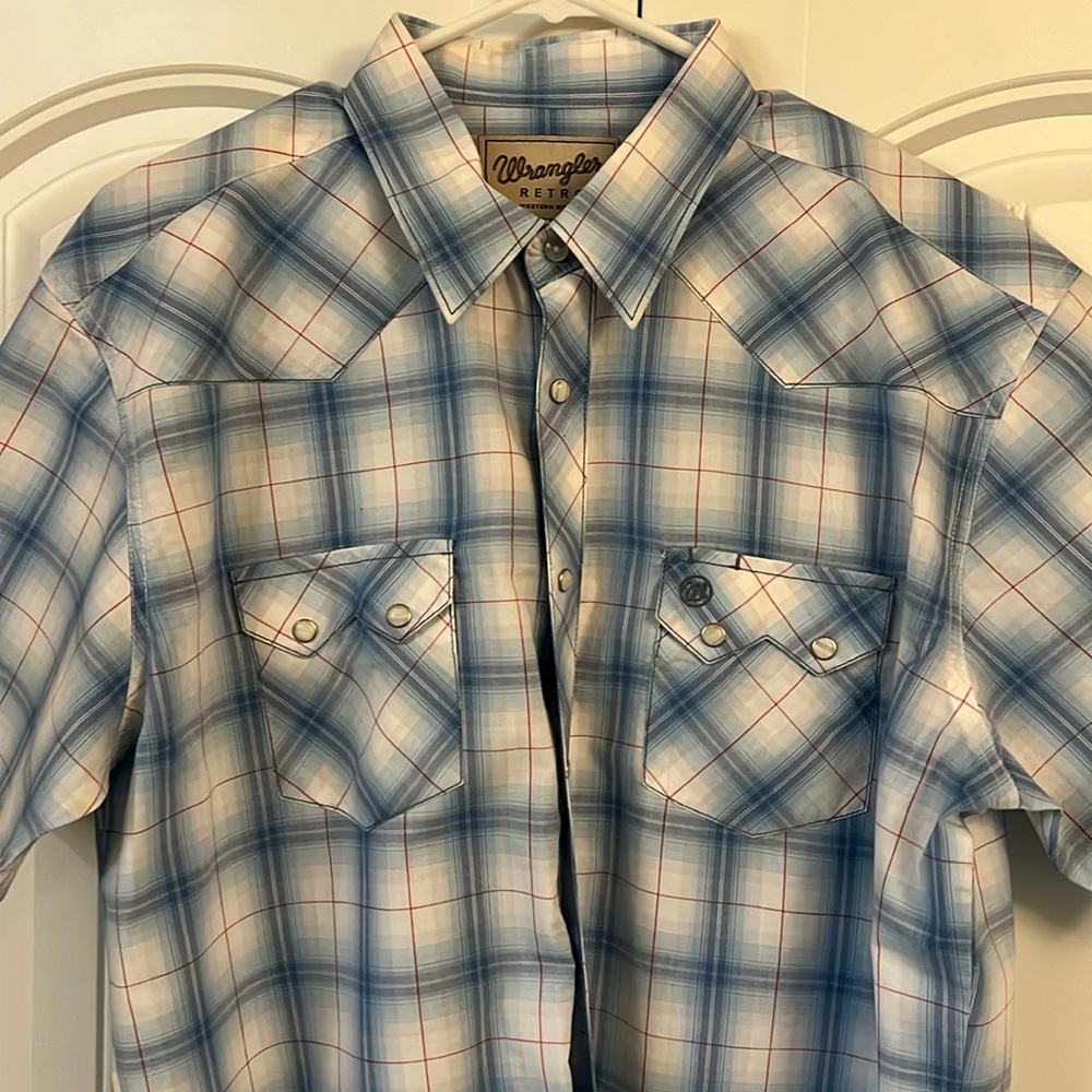 Wrangler Retro Men’s snap up shirt. Like new condition.